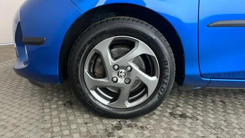 TOYOTA YARIS 1.5 Hybrid Icon CVT