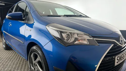 TOYOTA YARIS 1.5 Hybrid Icon CVT