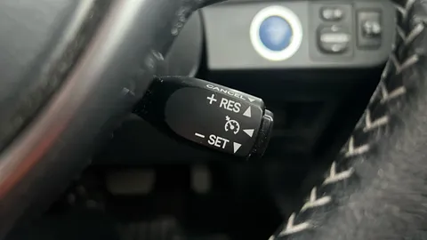 TOYOTA YARIS 1.5 Hybrid Icon CVT