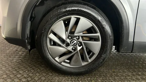 Nissan Qashqai 1.3 DiG-T MH Acenta Premium 5dr