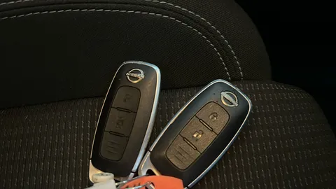 Nissan Qashqai 1.3 DiG-T MH Acenta Premium 5dr