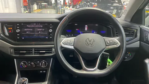 Volkswagen Polo 1.0 TSI Life 5dr