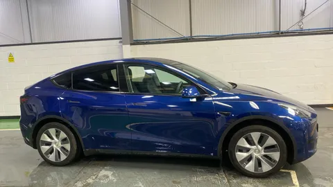 Tesla                     Model Y RWD 5dr Auto