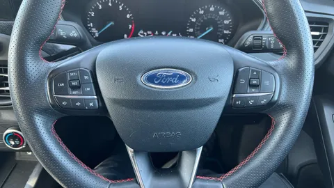 FORD FOCUS 1.0 EcoBoost 125 ST-Line Nav