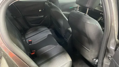 Peugeot 208 1.2 PureTech 100 Allure Premium + 5dr EAT8