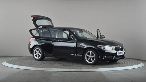 BMW 1 SERIES 116d SE Business [Nav/Servotronic]