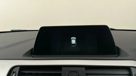 BMW 1 SERIES 116d SE Business [Nav/Servotronic]