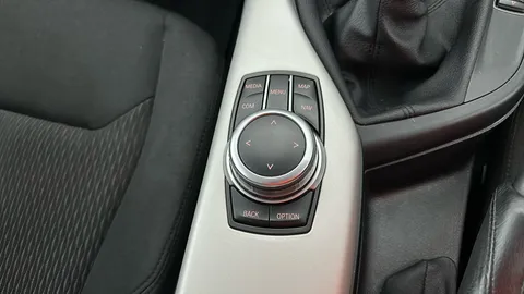 BMW 1 SERIES 116d SE Business [Nav/Servotronic]