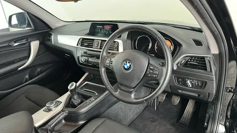 BMW 1 SERIES 116d SE Business [Nav/Servotronic]