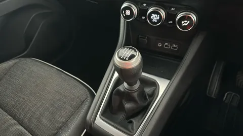 RENAULT CAPTUR 1.0 TCE 90 Techno