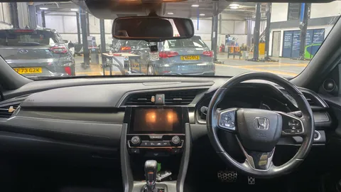 Honda Civic 1.0 VTEC Turbo EX CVT