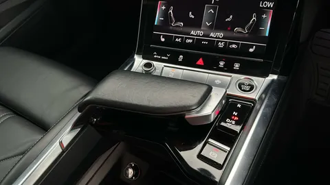 AUDI E-TRON 230kW 50 Quattro 71kWh S Line Auto