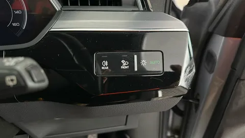 AUDI E-TRON 230kW 50 Quattro 71kWh S Line Auto