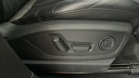 AUDI E-TRON 230kW 50 Quattro 71kWh S Line Auto