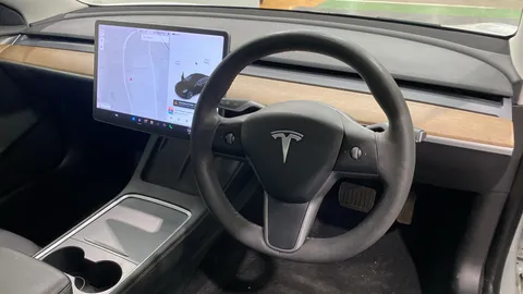 Tesla                     Model 3 Long Range AWD Auto