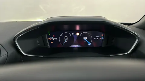 PEUGEOT 2008 1.2 PureTech 130 Allure