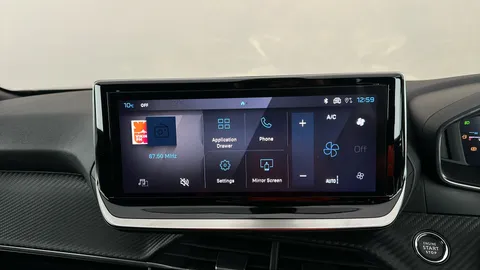 PEUGEOT 2008 1.2 PureTech 130 Allure