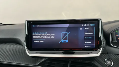 PEUGEOT 2008 1.2 PureTech 130 Allure