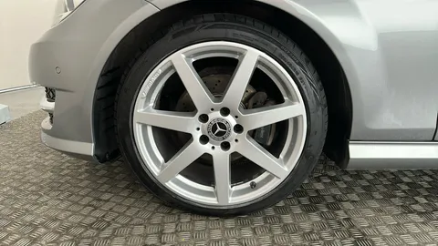 MERCEDES-BENZ C CLASS C250 CDI BlueEFFICIENCY AMG Sport Auto