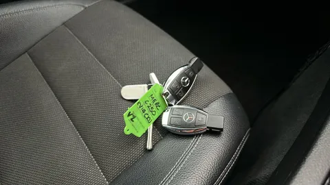 MERCEDES-BENZ C CLASS C250 CDI BlueEFFICIENCY AMG Sport Auto