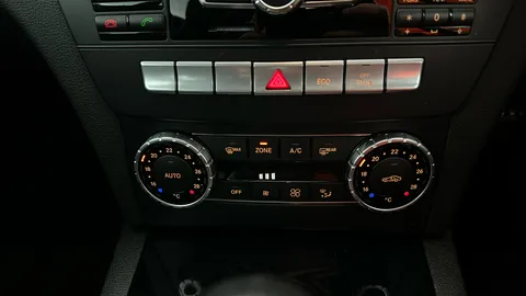 MERCEDES-BENZ C CLASS C250 CDI BlueEFFICIENCY AMG Sport Auto