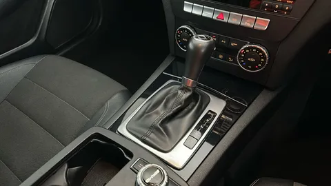 MERCEDES-BENZ C CLASS C250 CDI BlueEFFICIENCY AMG Sport Auto