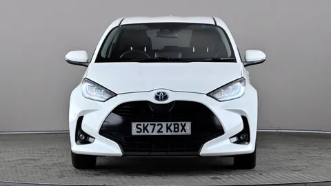 TOYOTA YARIS 1.5 Hybrid Design CVT