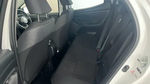 TOYOTA YARIS 1.5 Hybrid Design CVT