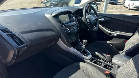 Ford Focus 1.0 EcoBoost 125 Zetec Edition 5dr