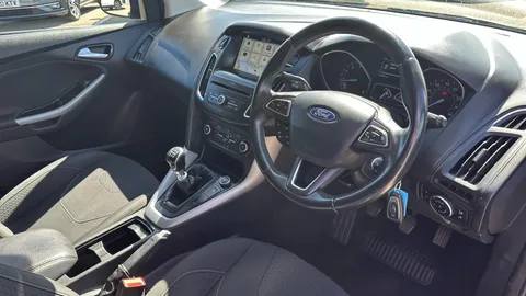 Ford Focus 1.0 EcoBoost 125 Zetec Edition 5dr