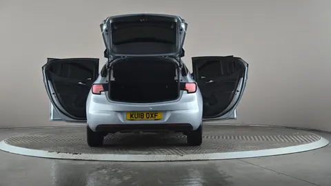 Vauxhall Astra 1.4T 16V 150 Elite 5dr