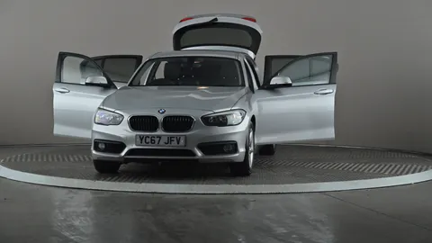 BMW 1 Series 118d SE 5dr [Nav] Step Auto