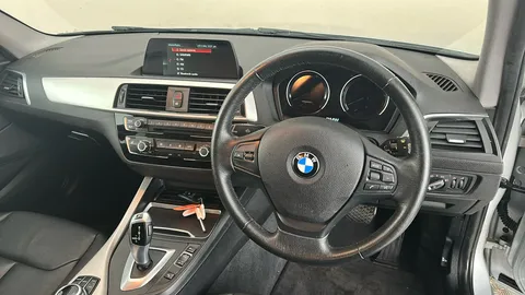 BMW 1 Series 118d SE 5dr [Nav] Step Auto