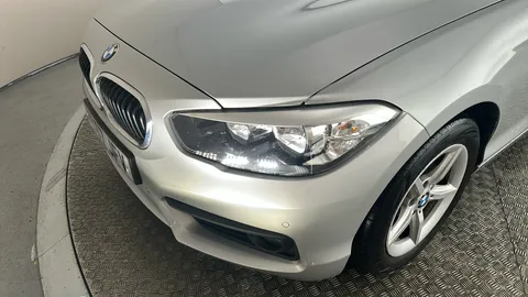 BMW 1 Series 118d SE 5dr [Nav] Step Auto