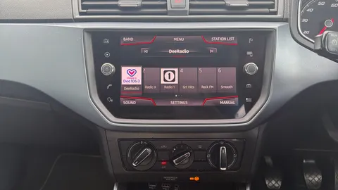 SEAT Arona 1.0 TSI SE Technology [EZ]