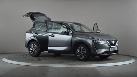 NISSAN QASHQAI 1.3 DiG-T MH Acenta Premium