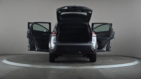 NISSAN QASHQAI 1.3 DiG-T MH Acenta Premium