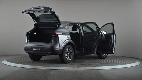 NISSAN QASHQAI 1.3 DiG-T MH Acenta Premium