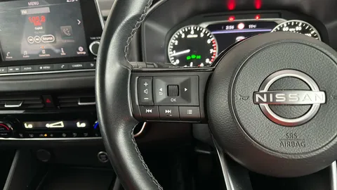 NISSAN QASHQAI 1.3 DiG-T MH Acenta Premium