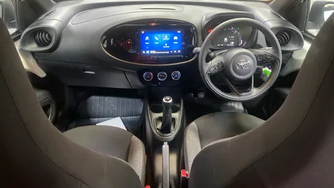 Toyota Aygo X 1.0 VVT-i Pure