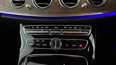 Mercedes-Benz E Class E220d SE 9G-Tronic