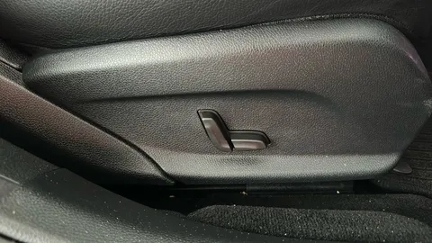 Mercedes-Benz E Class E220d SE 9G-Tronic