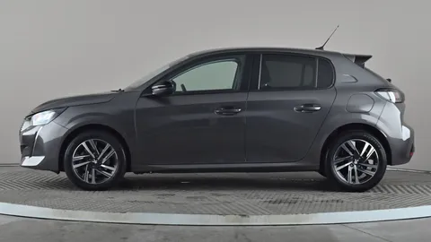 Peugeot 208 1.2 PureTech 100 Allure Premium + EAT8