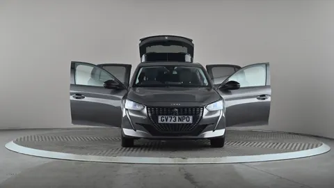 Peugeot 208 1.2 PureTech 100 Allure Premium + EAT8