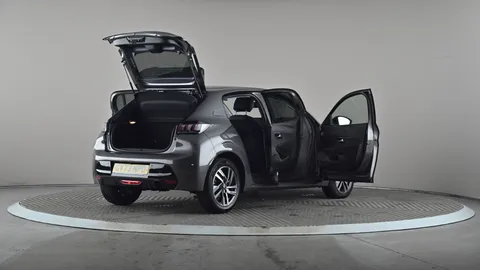 Peugeot 208 1.2 PureTech 100 Allure Premium + EAT8