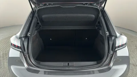 Peugeot 208 1.2 PureTech 100 Allure Premium + EAT8