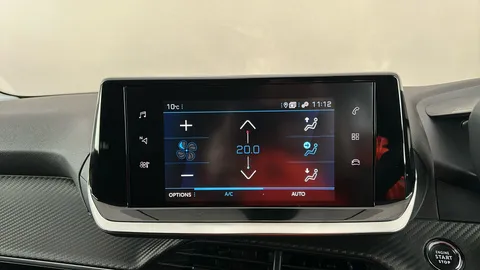 Peugeot 208 1.2 PureTech 100 Allure Premium + EAT8