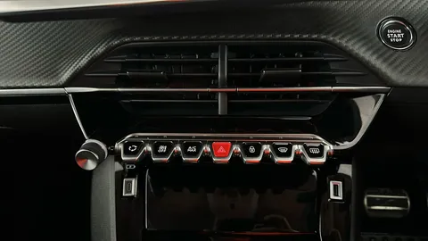 Peugeot 208 1.2 PureTech 100 Allure Premium + EAT8