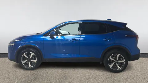 NISSAN QASHQAI 1.3 DiG-T MH N-Connecta [Glass Roof]