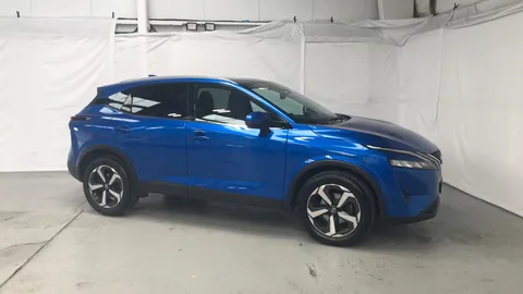 NISSAN QASHQAI 1.3 DiG-T MH N-Connecta [Glass Roof]